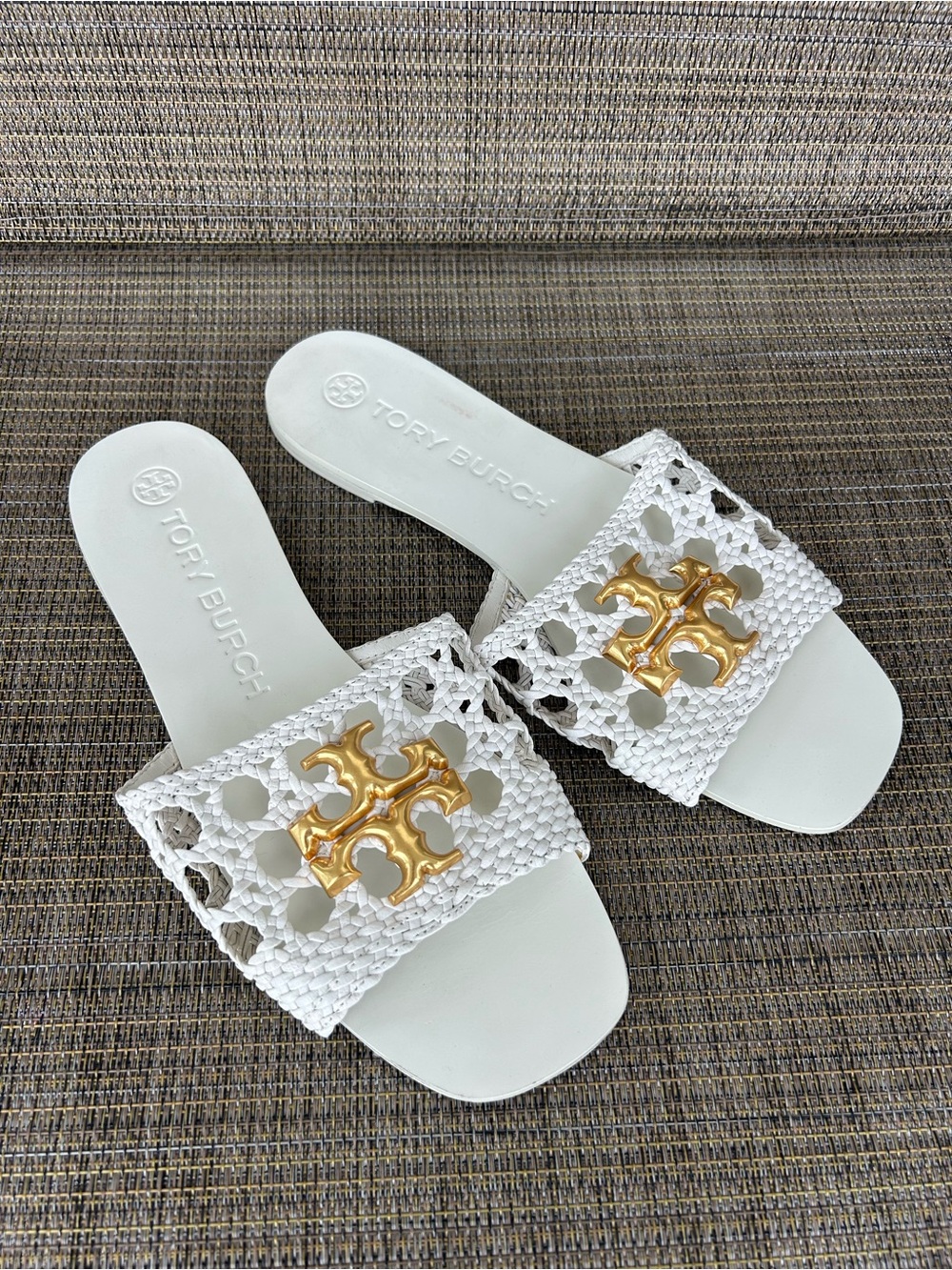 EUC Tory Burch size 7 Eleanor Woven Leather Slides White Gold Flat Sandals